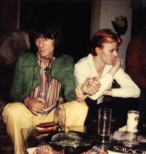 70srockvibes:  Ronnie is so much colours here and David is simply black and white (except for his hair, of course)By the way, I wonder if David has ever known how remarkably beautiful he is in almost every picture taken of him