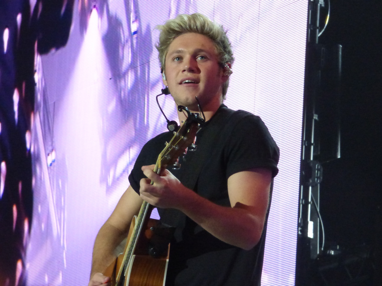solitaire-star:  My OTRA…..A few of my favourite Niall Pics ❤️   Just when
