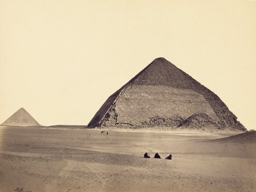 dame-de-pique: Francis Frith - The Pyramids of Dahshur from the Southwest, 1858