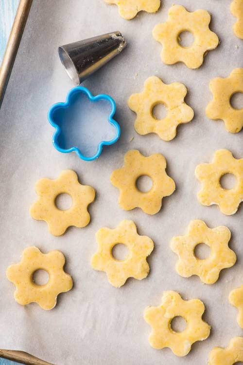 foodffs: ITALIAN CANESTRELLI COOKIESFollow for recipesIs this how you roll?