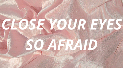eggsthxtic:  Cigarette Daydreams // Cage The Elephant