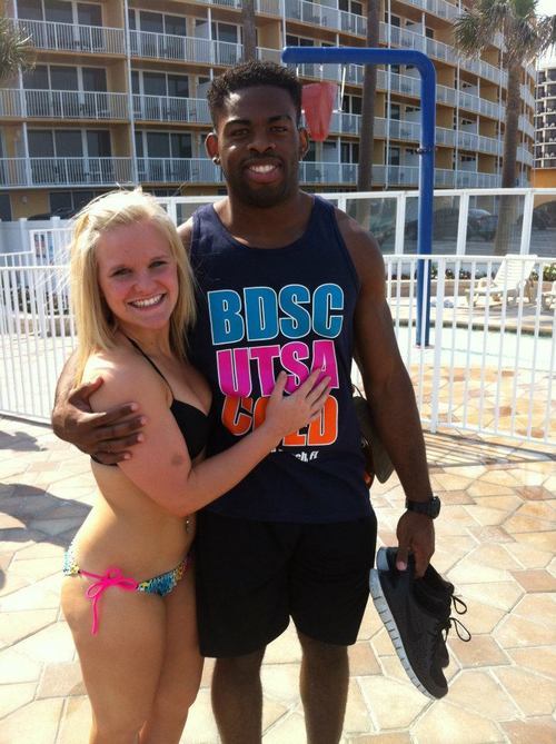 teen-interracial:  Yep…white teen girls sure seem to dig black men! You see it