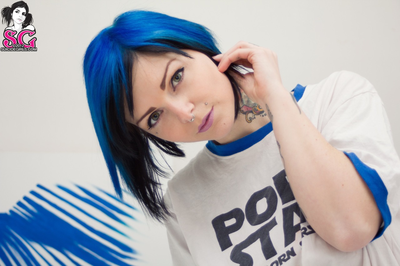 past-her-eyes:  Riae Suicide - Ria McCarthy riae.suicidegirls.com psychotic-riaeaction