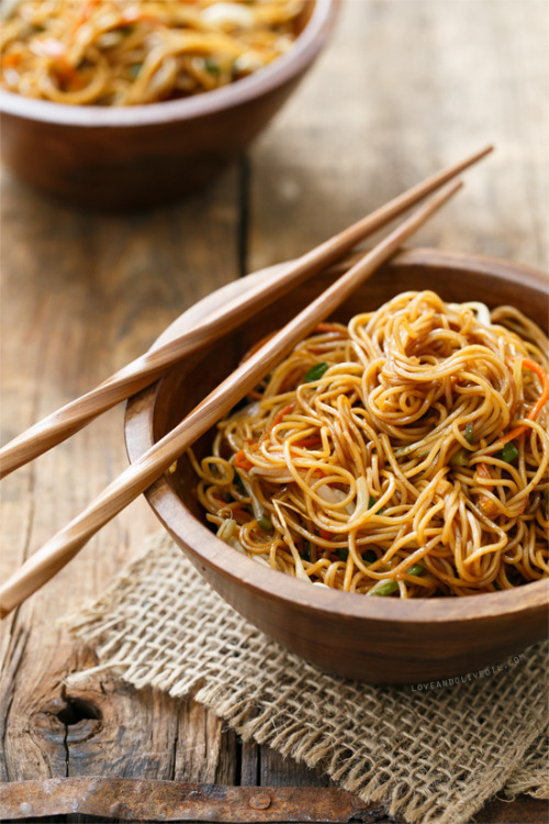 foodiesunite2016:
“yummyinmytumbly:
“Soy Sauce Noodles
”
Get a $250 gift card for FREE!”