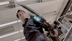 whatsalittleincest-blog:make me choose | asked by thorsty: tony stark or bruce banner.