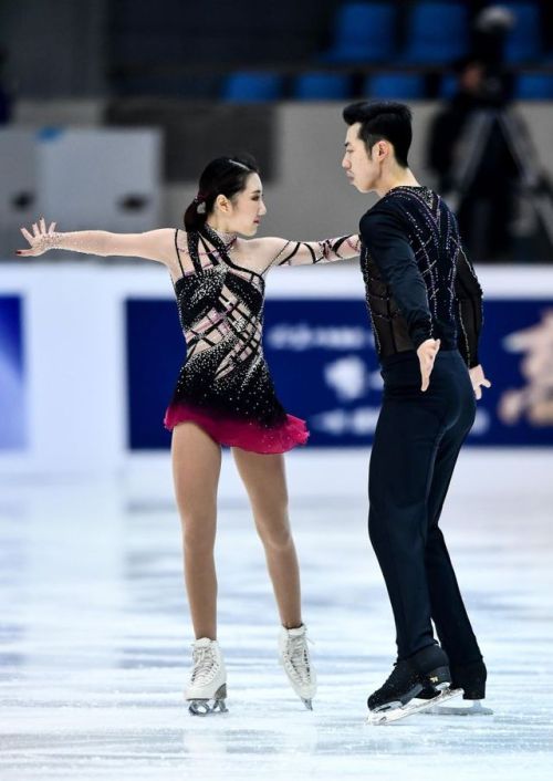 Wang Xuehan/Wang Lei - “I Put a Spell on You” SP at 2018 Chinese Nationals (x) 
