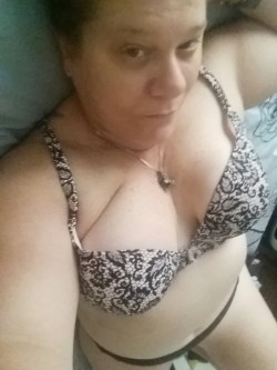 vanillaqueen4u:  New bra and thong set..