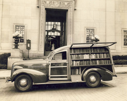 arlingtonvalib: shadow27: archatlas: Bookmobiles: Rare Photos Of Libraries-On-Wheels Long before Ama