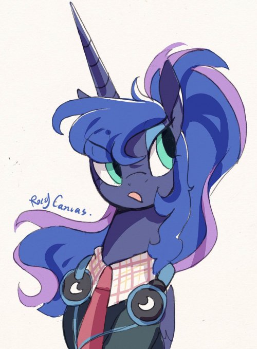 elrincondelpony: Highschool Luna by RosyCanvas 