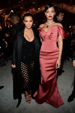 blackfashionstars:  Kim Kardashian &amp; Rihanna in 1st Annual Diamond Ball. 