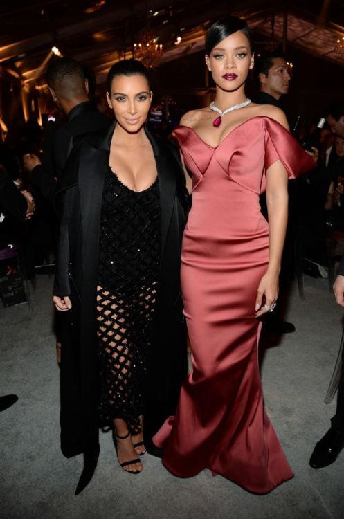 blackfashionstars:  Kim Kardashian & Rihanna in 1st Annual Diamond Ball. 
