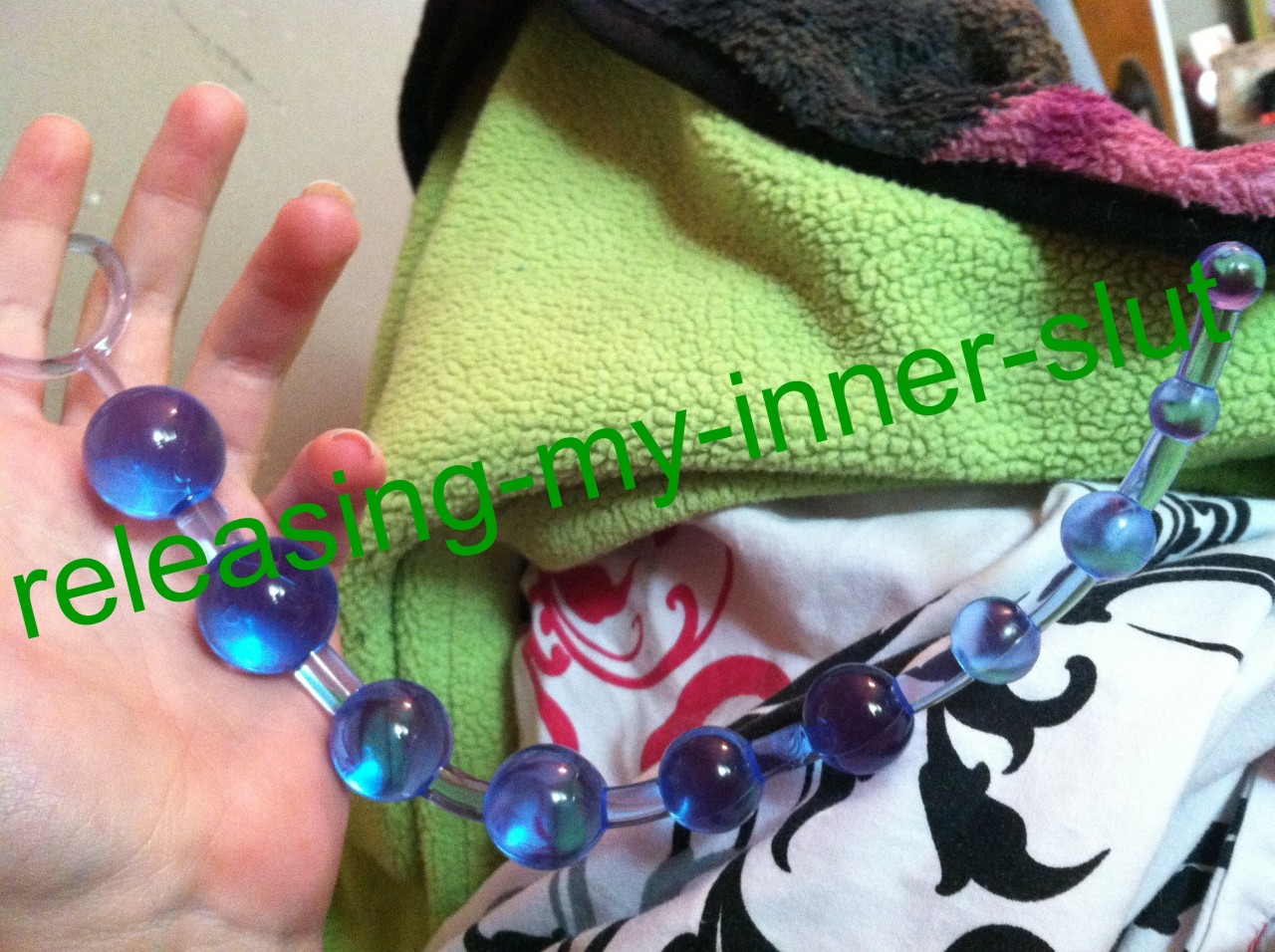 releasing-my-inner-slut:  Playing with my new anal beads last night :) 