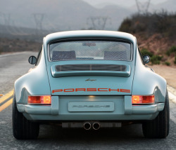 aphotigraphersblog:  Singer Porsche 911 