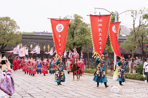 mingsonjia:Pictures taken from weibo about “Xitang Hanfu culture festival”. You know who I saw? The 