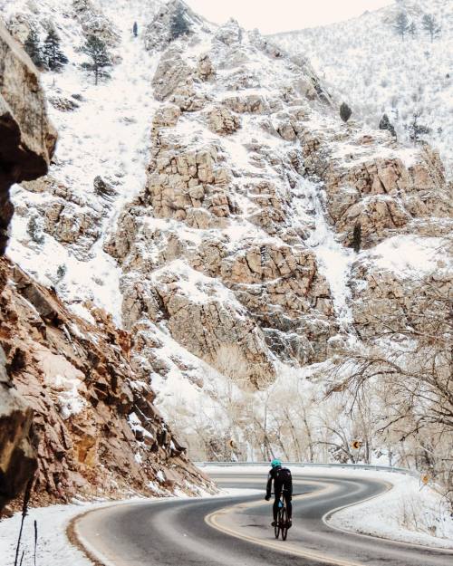 explorebehindbars: In the winter it isn’t the climbs that get you, it’s the descents. The eyeball nu
