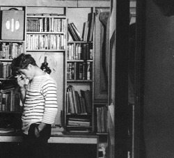 babeimgonnaleaveu:  James Dean in his apartment on West 68th Street, New York City, 1955.  