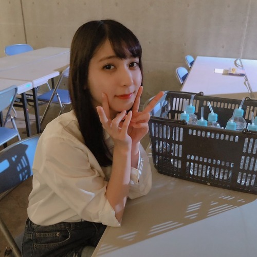 soimort:  Natsumi Matsuoka - Mail - Sun 08 Jul 2018  あと１ヶ月で22歳かぁ。。。 Just 1 more month I’ll turn 22… 、、？ん。今日8日。。！？？ ….? Hmm. Today it’s the 8th already..!??