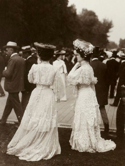 antique-royals:France ,1900