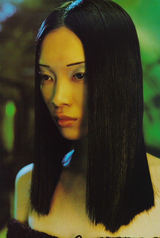 bitejpg:   ling tan for elle may 1997  