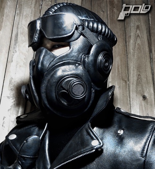 Hi there, My leather and my Tank crew commander leather helm, (From: Bobbasset.com) perfect, I love 