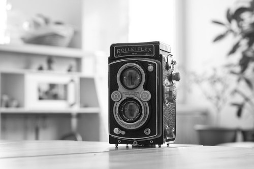 chansoncamera: rolleiflex automat 631 by tonicito on Flickr.