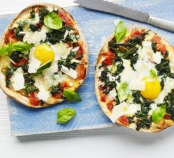 in-my-mouth:  Easy, Cheap Vegetable Pizza