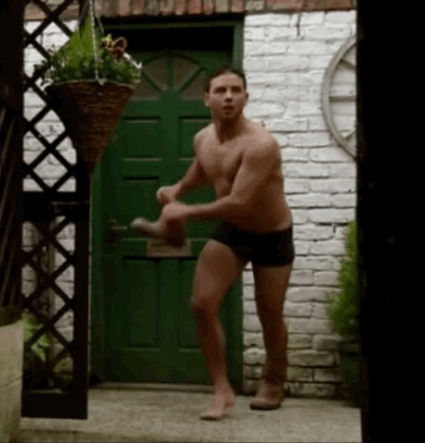 queensaver:  Ryan Thomas - chunky monkey… mmm.  