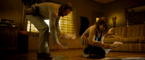 glorybeat:Joyce & Hopper - height difference in S2