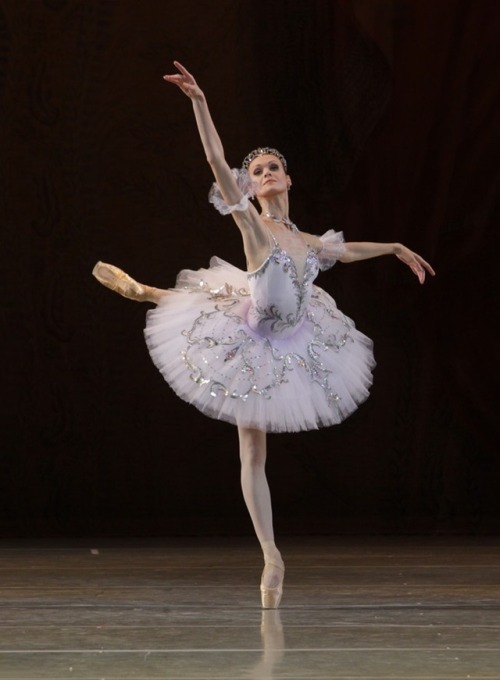 galina-ulanova:Ulyana Lopatkina in Paquita (Mariinsky Ballet, 2015)