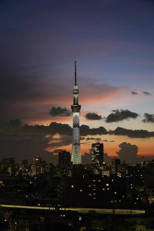 japanpix - Tonight’s Sunset in Tokyo [OC]