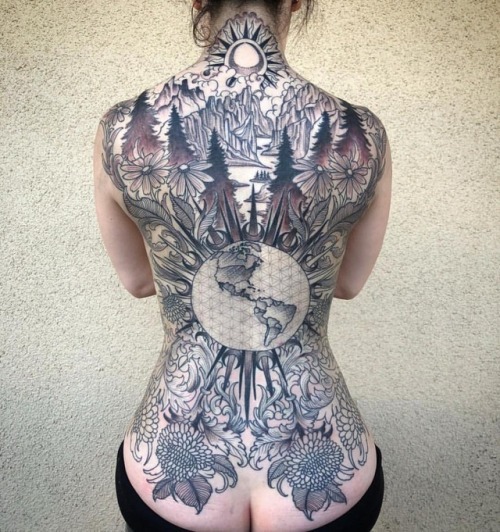 itsall1nk:  More Hot Tattoo Girls athttp://itsall1nk.tumblr.com