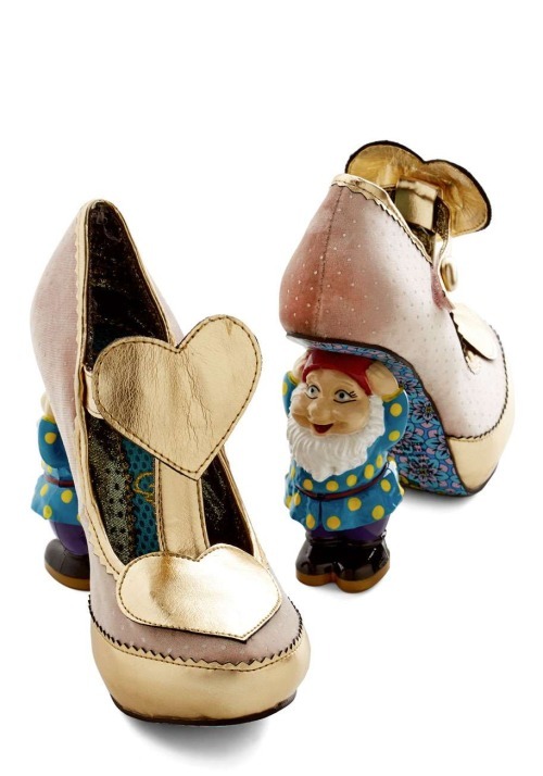 High Heels Blog wantering-blog: #BestGiftEver: For the Garden Gnome… via Tumblr