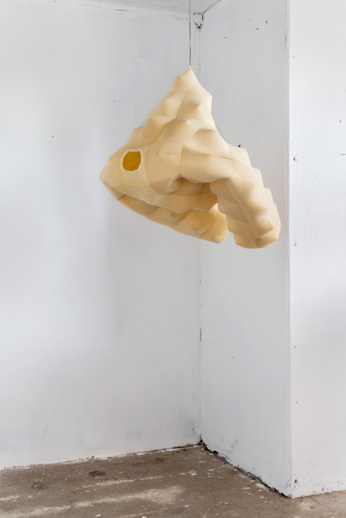 manuel-cornelius:  Manuel Corneliussweater, 2018foam, glue100 x 70 x 90 cm