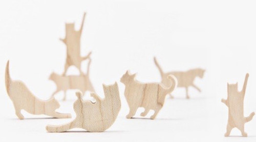 mymodernmet:“Cat Jenga” is a Brand New Challenging Game for Feline Fanatics