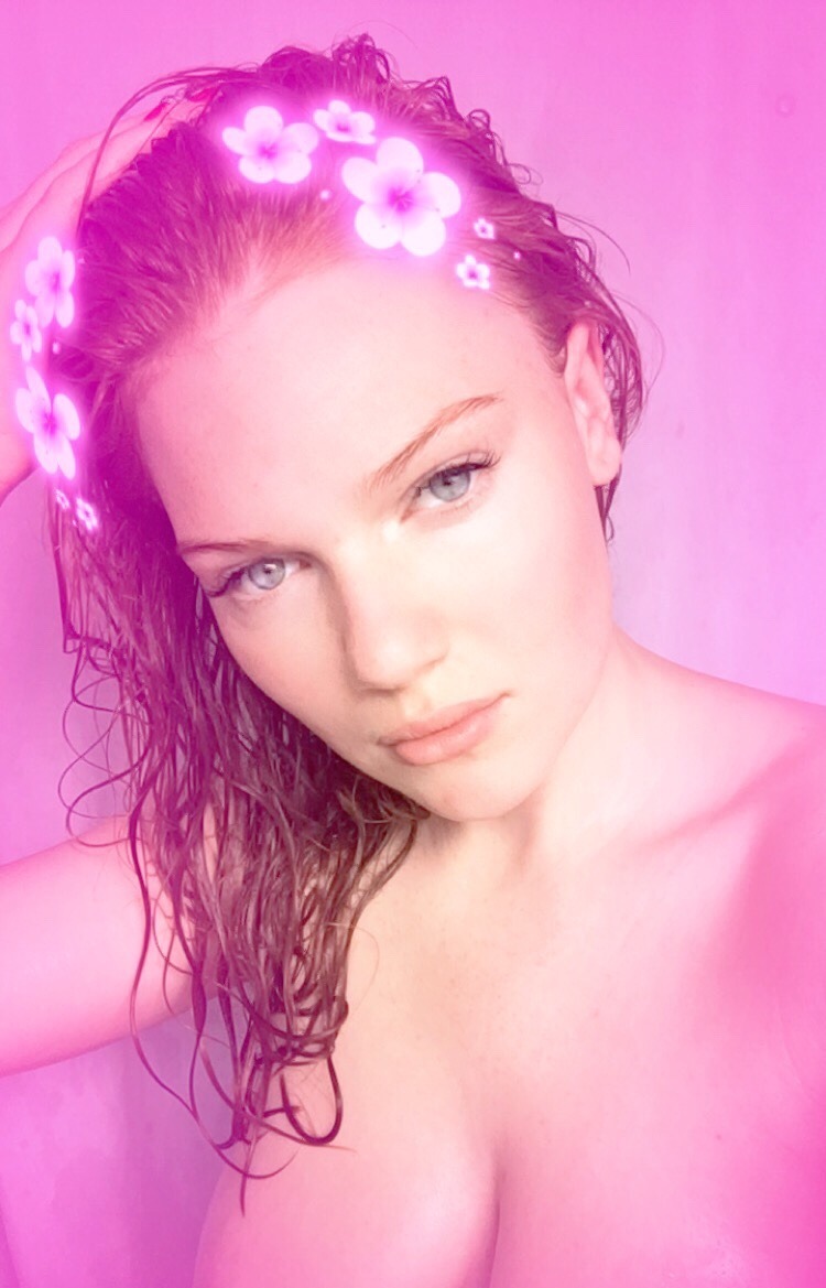 yourlittleredhead:  levicoralynn