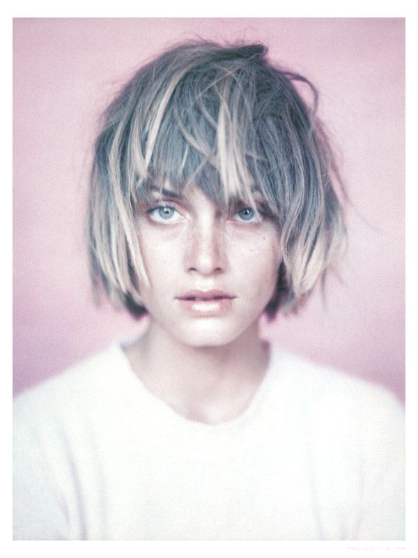 owenancens:  Amber Valletta shot by Paolo Roversi, 1994 