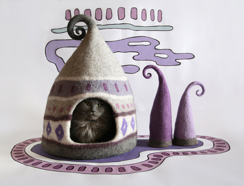 kickair8p: sentimental-apathy: just-l-o-v-e-l-y-darling: sosuperawesome: Felt Cat Caves by FeltField