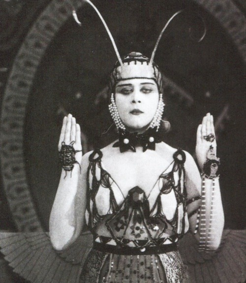 hennessey101:  Theda Bara was one of the most popular silent era actresses between 1914 and 1926. She made over 40 films, but most were lost in a fire during 1937. One of the most popular films, Cleopatra, became  one of Bara’s biggest hits. No known