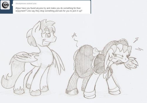 shootingstarsafterdark:  A  way over-due response to this old thing. Quick pencil work just to try out ma new mechanical pencil. And just to draw ponies. And maids. And stuff. And AduroT. Enjoy!  X3