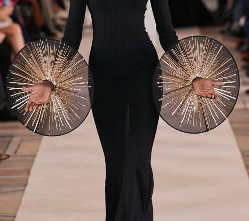 themakeupbrush:Schiaparelli Spring 2022 Couture