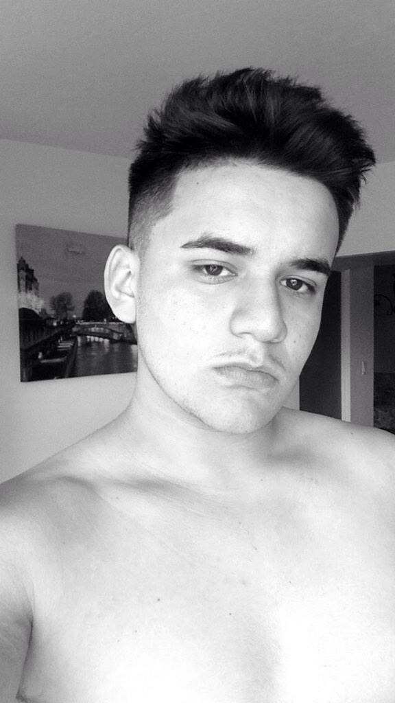 This is 18 y/o Luis for your viewing pleasure.  Thanks Luis!  Please send more.