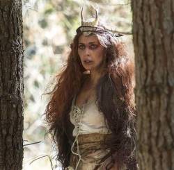 unicornio-melancolico:  The original supreme witch. Respects, loves 💕 haha 