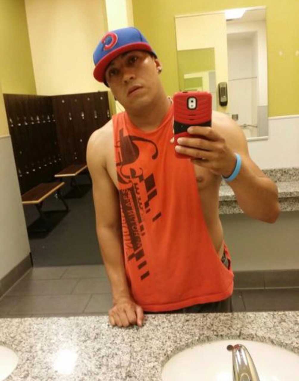 summerfreecity:  Wilfredo Parra, 26 - Mesa, AZ 😍😍😍 a fun guy to be with