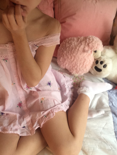 good-daddy:  dolliechild:  princess of pouting and puppy-dog eyes    <3    <3   