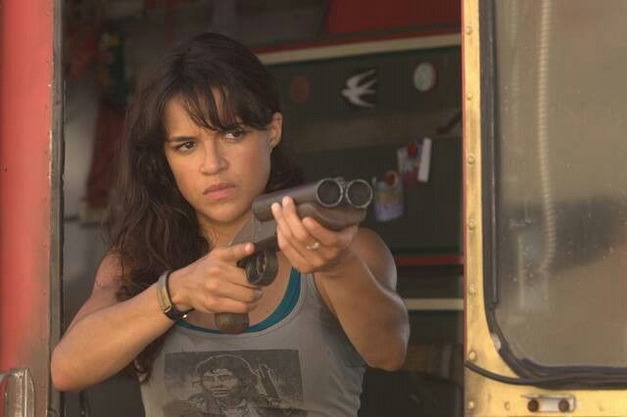 girlandguns:  Girl With Gun  follow me at : http://girlandguns.tumblr.com/