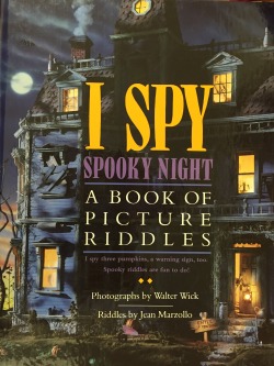horrorgorewhore:  bennersgoober:I Spy Spooky Night I loved these so much when I was younger ( and honestly still do)