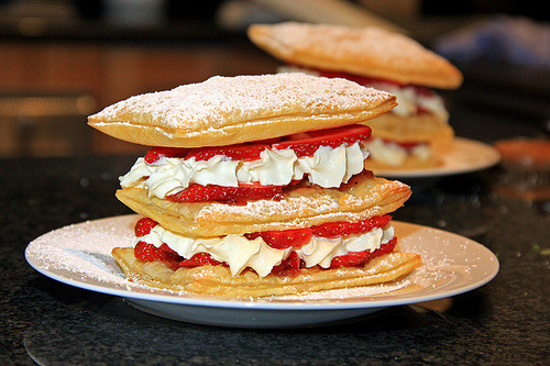 foodishouldnoteat:  if you love food follow my blog!