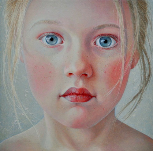 artchipel:  Jantina Peperkamp - Madelène. Acrylic on wood panel, 16x16 cm  [found at paperimages]