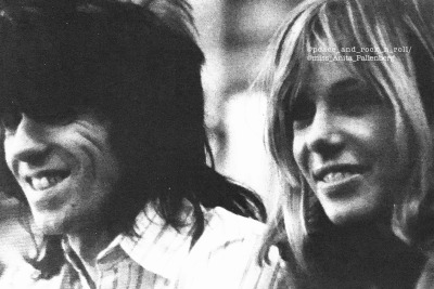 miss-anita-pallenberg:Candid shot of Anita and Keith at the stones  ‘rock and roll