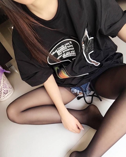 ttpanty: 勞動節就是要在家，不宜勞動